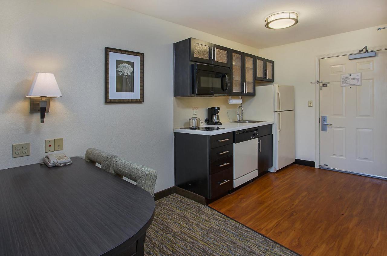Candlewood Suites Louisville Airport By Ihg Dış mekan fotoğraf