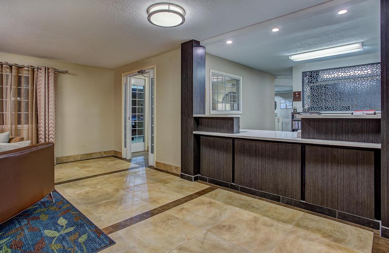Candlewood Suites Louisville Airport By Ihg Dış mekan fotoğraf